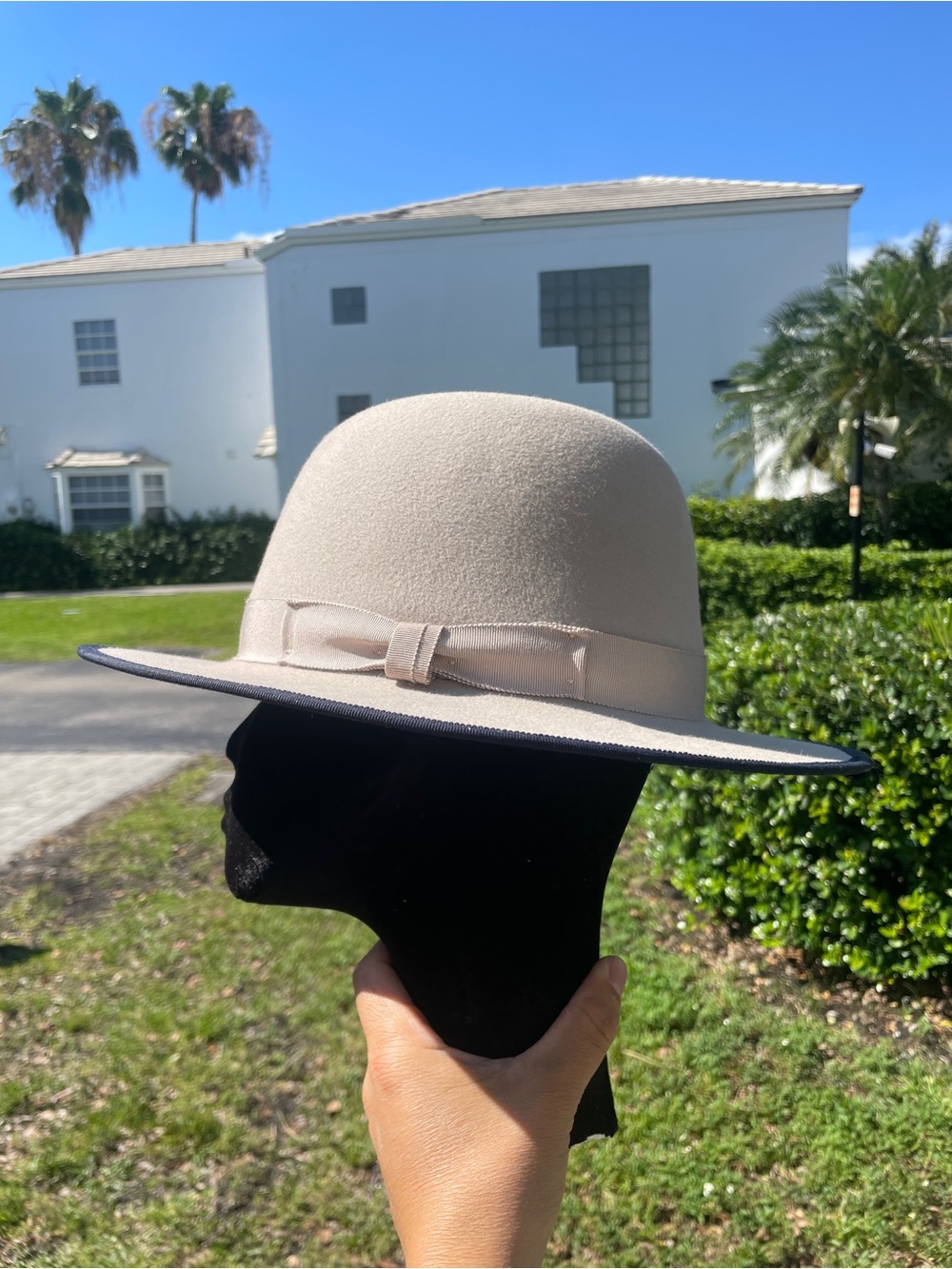 Women's Unisex Beige Neutral Wide-Brim Rabbit Fur Felt Hat Fedora with Bow